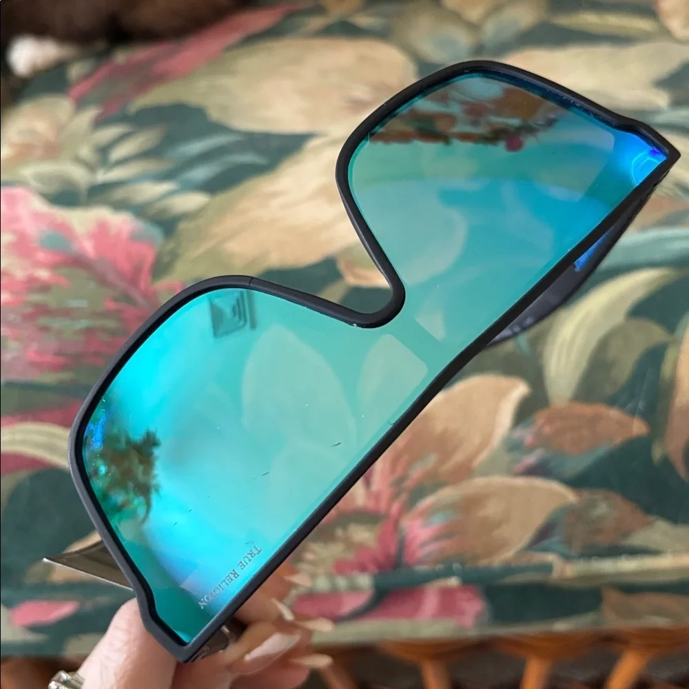 Brand New True Religion Mirrored Lens Black Frame Shield Aviator Sunglasses